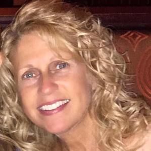 Meet your Posher, Carolyn